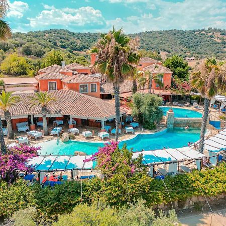 בארי סארדו Felix Hotels - Galanias Hotel & Retreat מראה חיצוני תמונה