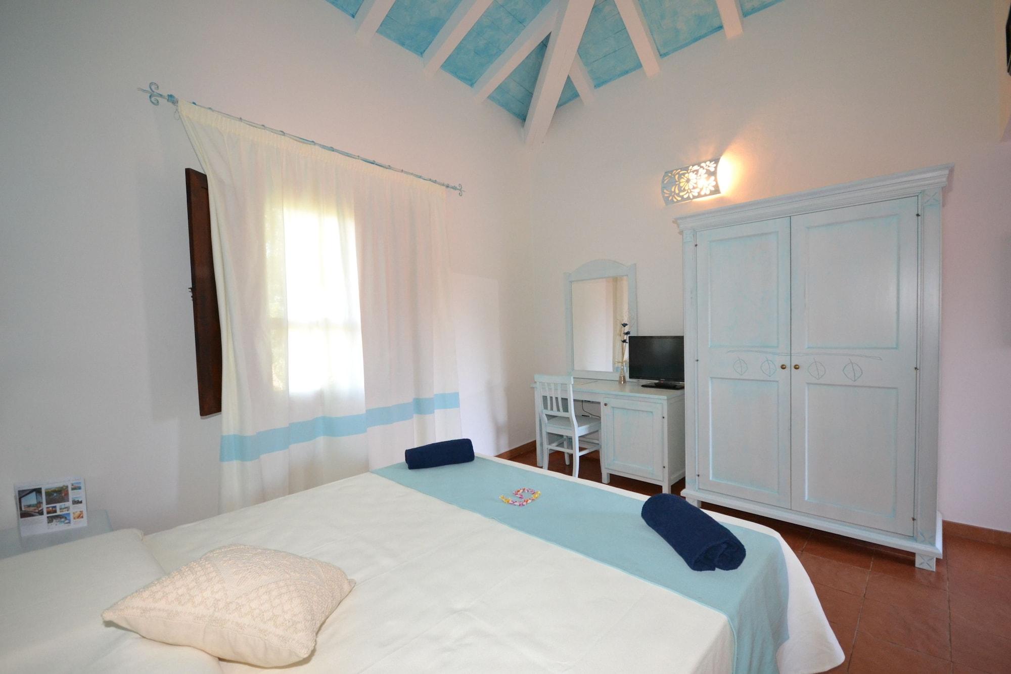 בארי סארדו Felix Hotels - Galanias Hotel & Retreat מראה חיצוני תמונה