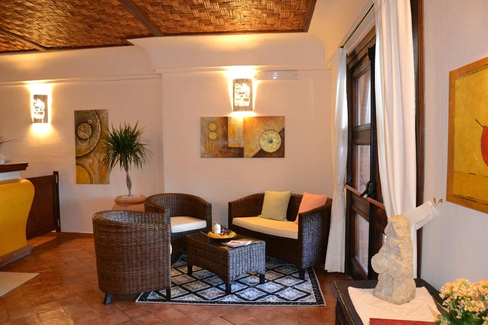 בארי סארדו Felix Hotels - Galanias Hotel & Retreat מראה חיצוני תמונה