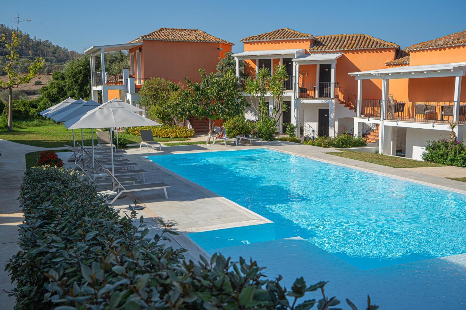בארי סארדו Felix Hotels - Galanias Hotel & Retreat מראה חיצוני תמונה