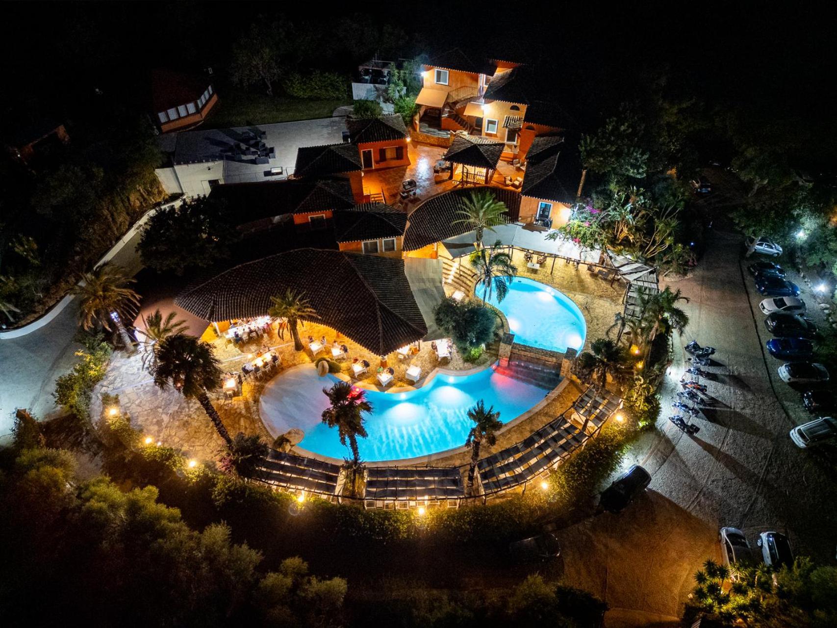 בארי סארדו Felix Hotels - Galanias Hotel & Retreat מראה חיצוני תמונה