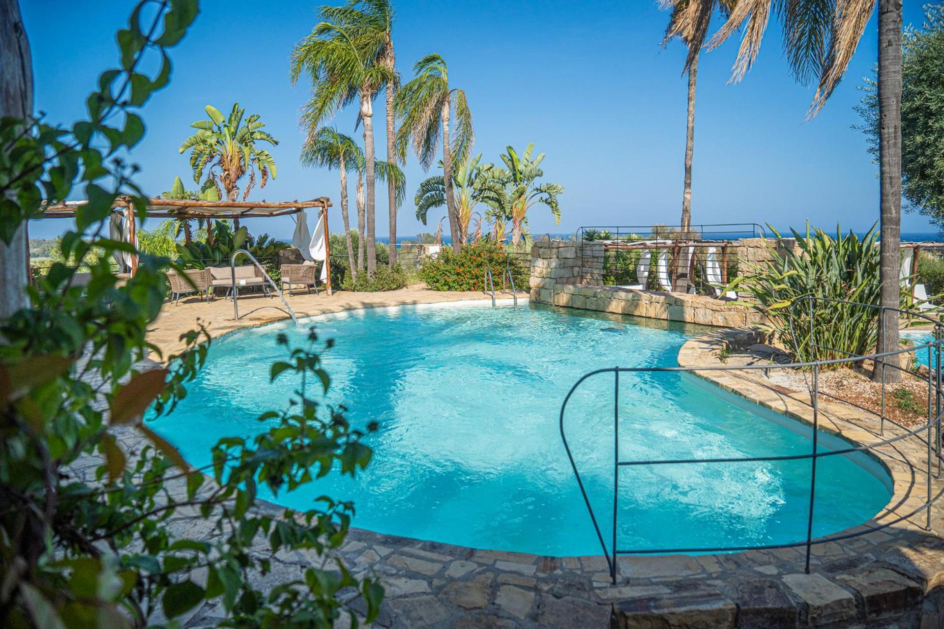 בארי סארדו Felix Hotels - Galanias Hotel & Retreat מראה חיצוני תמונה